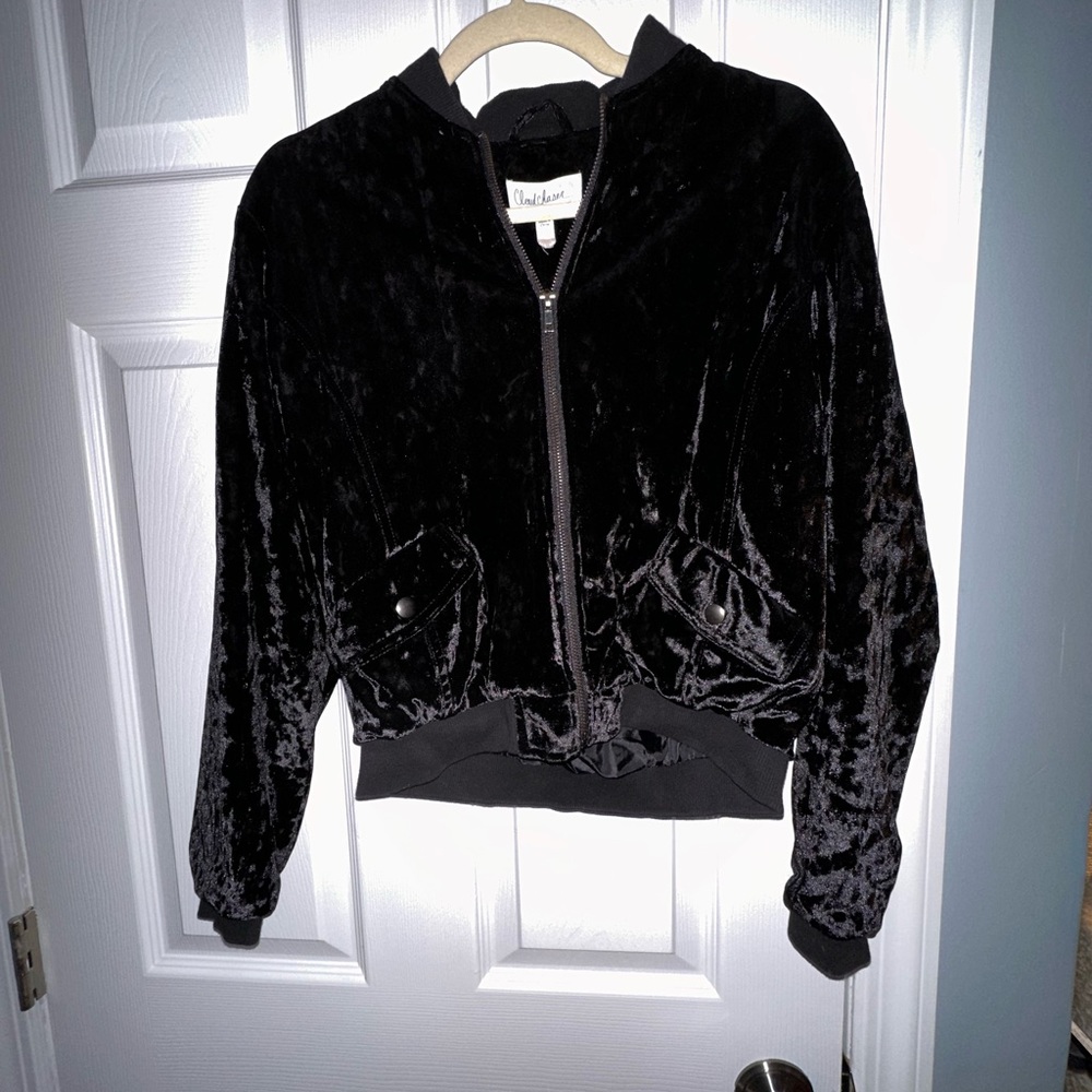 Velour black small bomber.